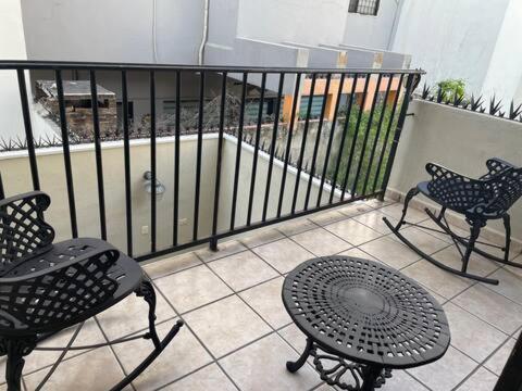La Casa Rosa Monterrey Villa Eksteriør bilde