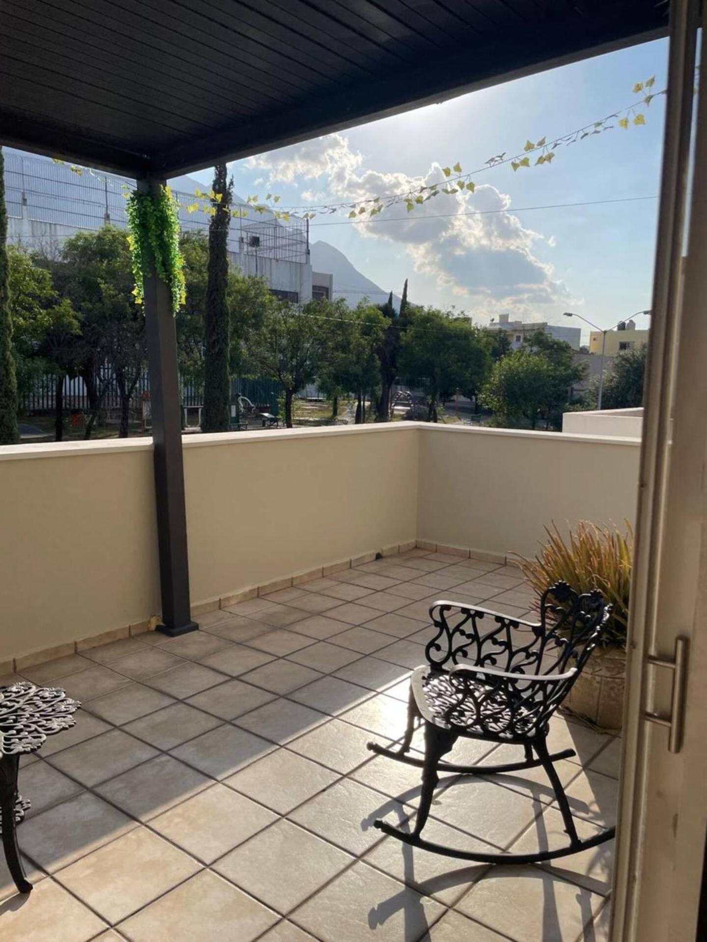 La Casa Rosa Monterrey Villa Eksteriør bilde